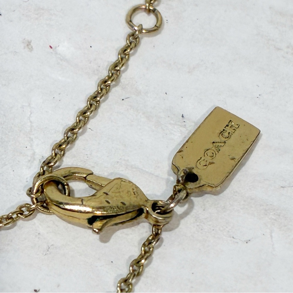 Coach Gold Tone Signature C Necklace‎ Jewelry - Picture 4 of 4